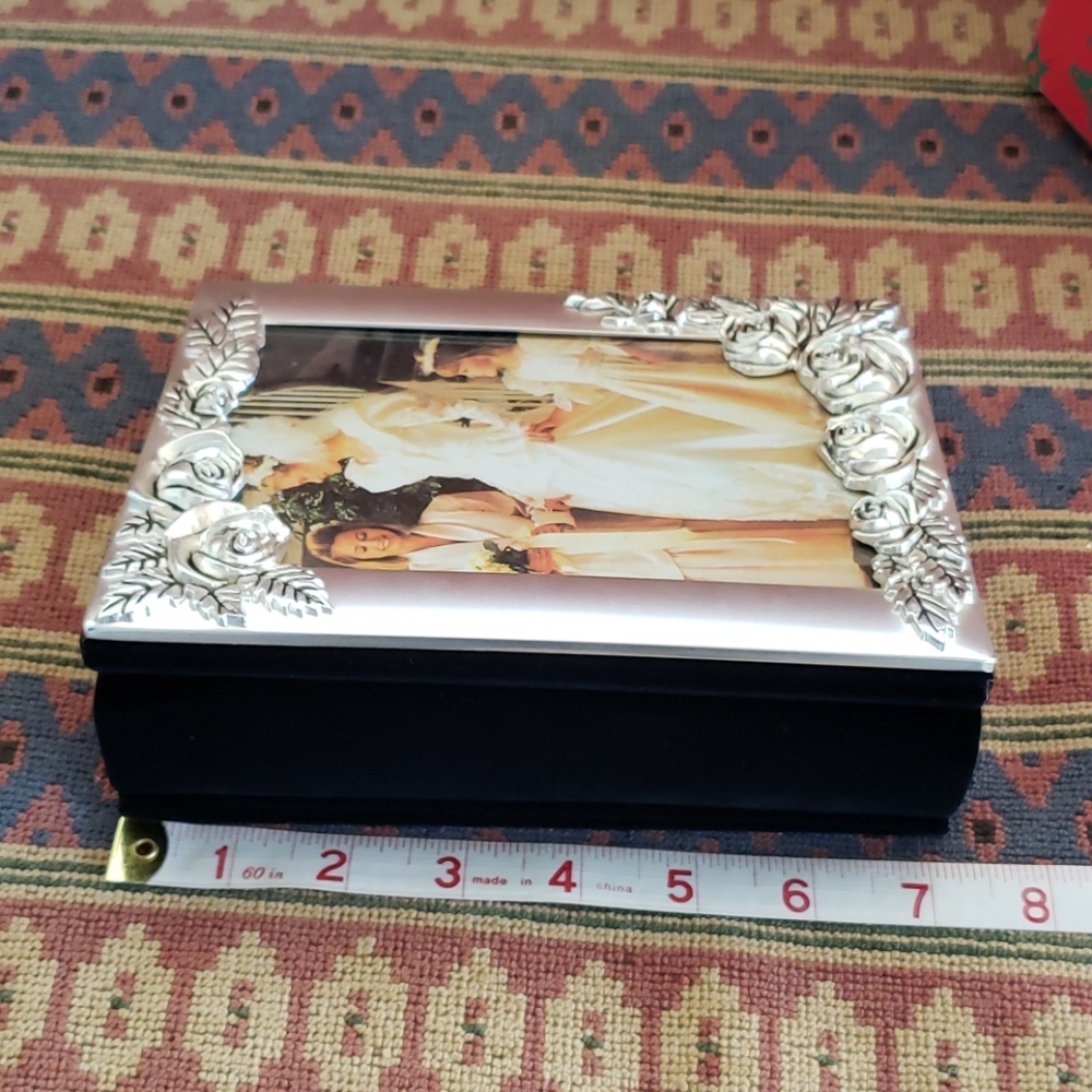 Vintage Roses Photo Album. Flowers. Silverplated - Picture 12 of 14